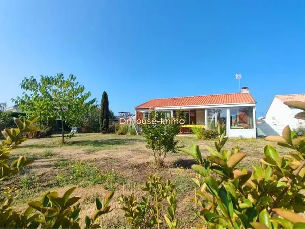 Maison 3 chambres avec garage et dépendances Pornic centre 44210