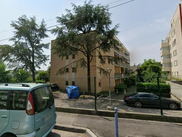 Place de parking plein air 55€ + TVA