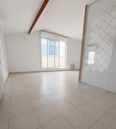 Studio 1 pièce 27 m²