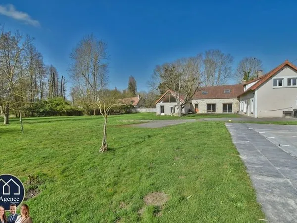 Maison 9 pièces 255 m²