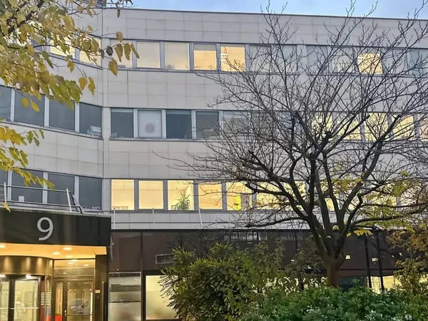 BUREAUX 836M2 A VENDRE 5 MINUTE RER C GENNEVILLIERS