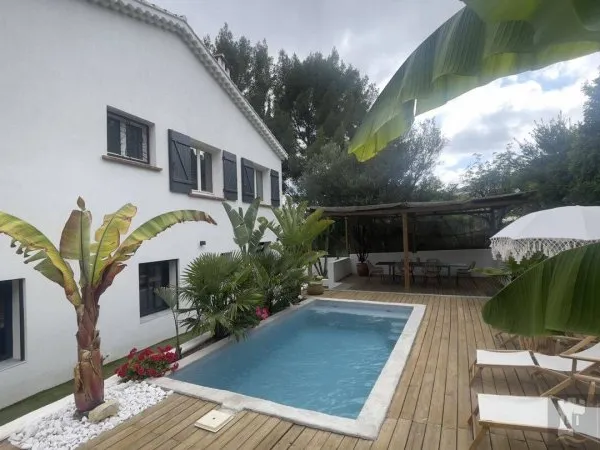 Villa 5 pièces 210 m²