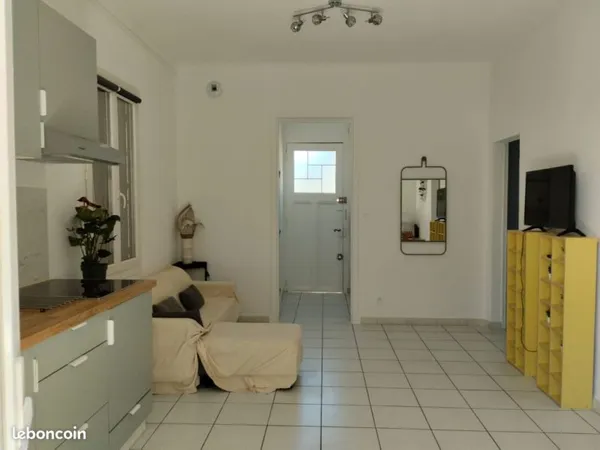 Chambre meublée et dans appartement équipé