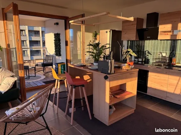 🌞 Colocation panoramique au pied du ter et 20-30 mins de Genève à vélo 🚴🏻