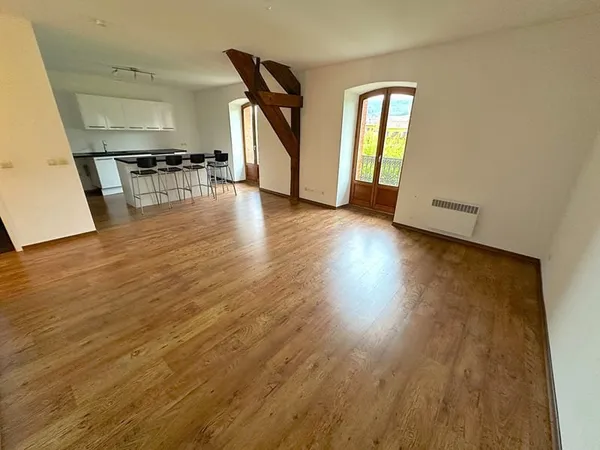 Appartement T3 66 m2 avec vue Rhône
