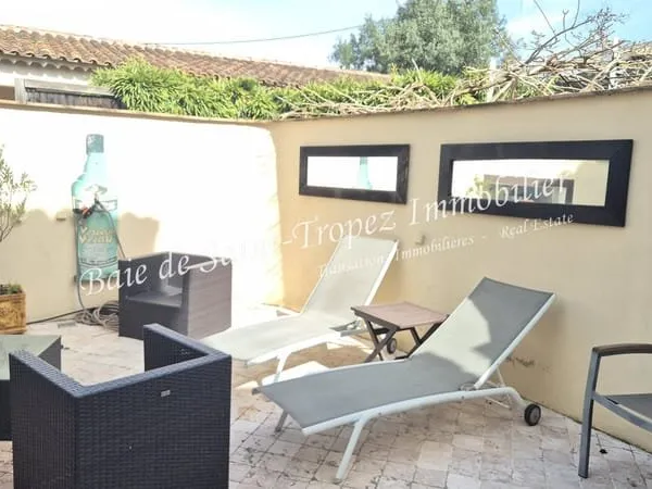 Villa 3 Chambres dans une petite copropriété avec piscine proche place des lices