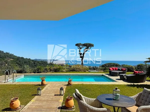 EXCLUSIVITE - APPARTEMENT D'EXCEPTION DANS DOMAINE GARDÉ - 137,50M² 3 CHAMBRES + BUREAU TERRAIN 315M