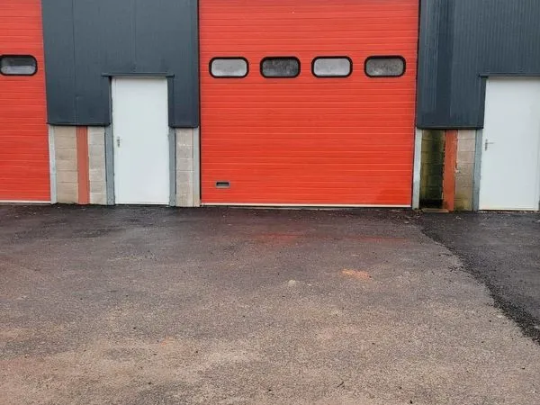 Local de stockage, commercial, artisanale