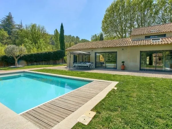 Maison 6 pièces 200 m²