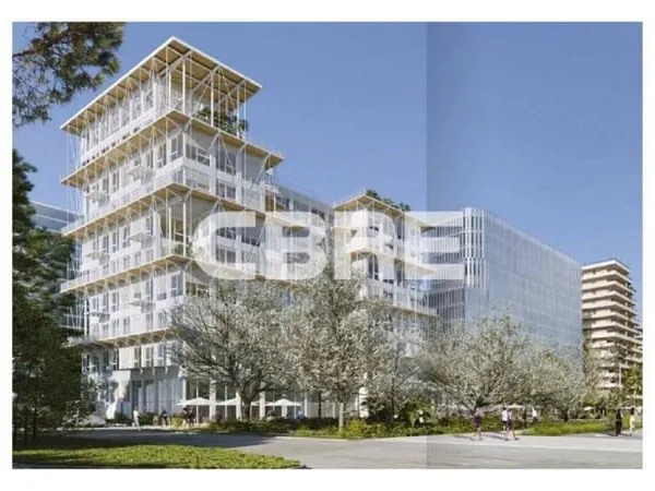 Bureau 700 m²