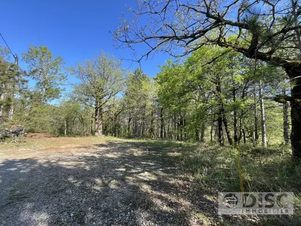 Terrain constructible - Superficie de 1270m²