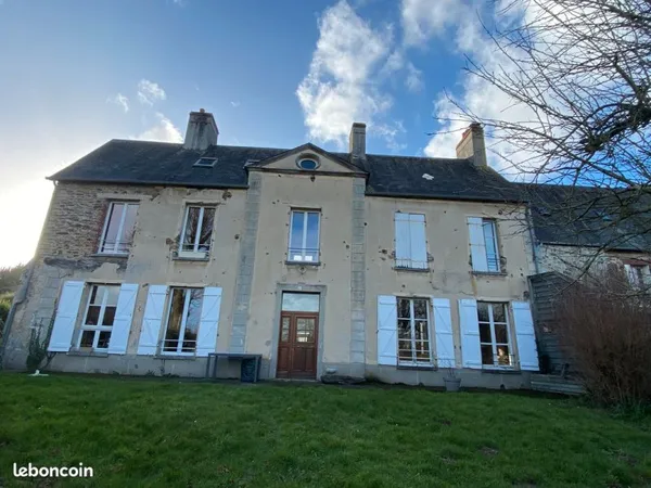 Maison de maître - 180m² - écoles, gare et commerces à pied