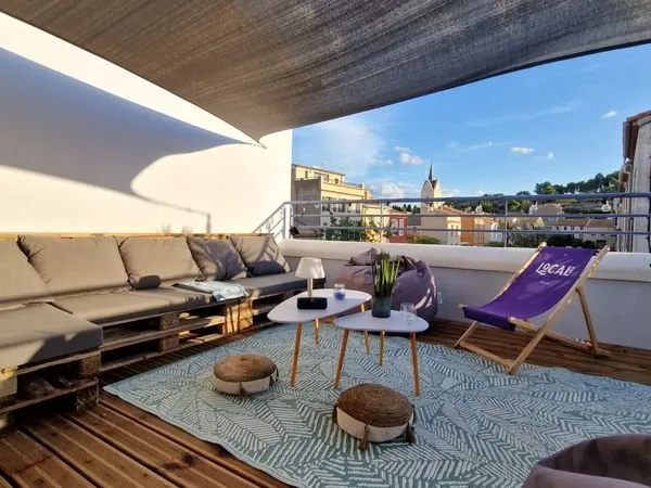 Appartement t4 neuf en duplex a l'annee leucate village centre