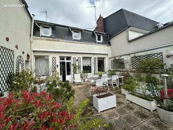 Duplex 262 m² Angers