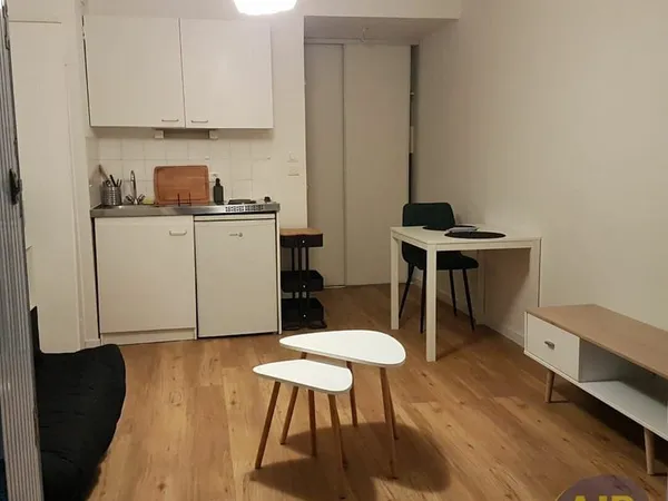 Appartement Cholet 1 pièce(s) 18 m2