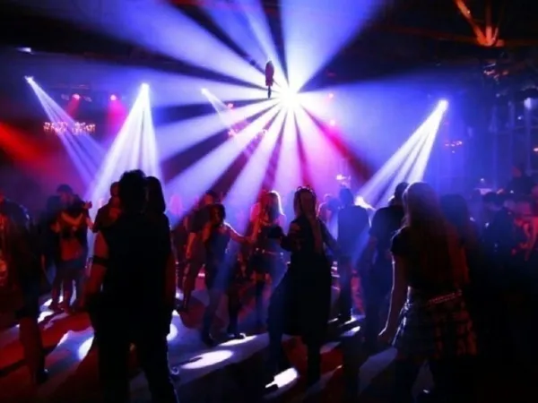 DISCOTHEQUE - 600M² - PARKING
