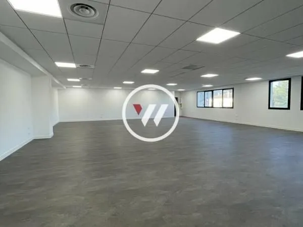 Bureaux 227 m²