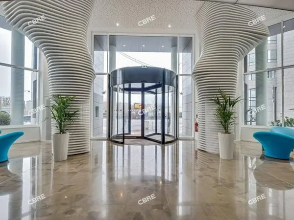 Bureau 3090 m²
