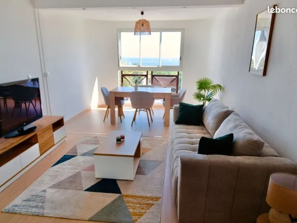 Appartement 4 pièces - Vue mer - -Plateau Cailloux