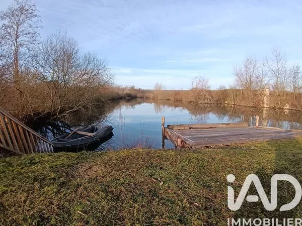 Terrain 23680 m²