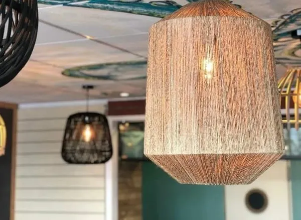 LOCAL COMMERCIAL - BUREAU - ATELIER 310 m²- Centre-ville de VAN