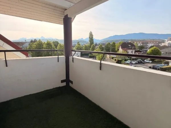 À louer ? Appartement meublé T3 € Dernier étage ? Thonon-les-Bains