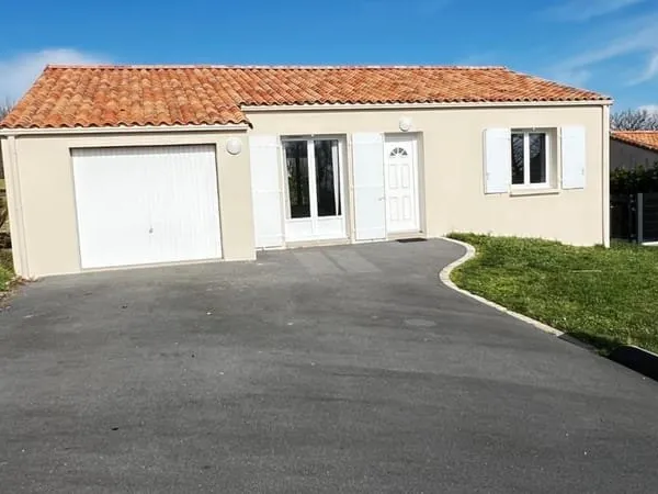 Maison SEVREMONT 4 pièces, 75 m²