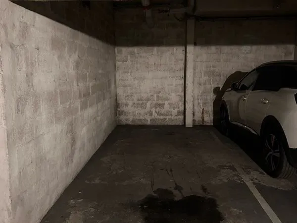 Place de parking Paris 10e
