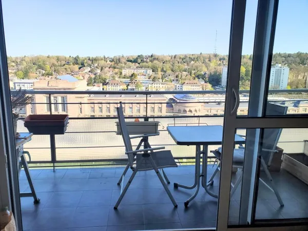 Appartement de 99m2 de surface avec grand balcon