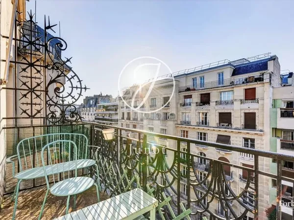 Paris 16e - MICHEL-ANGE - Appartement à vendre - 4 pièces - 95,22m² Carrez - 2 chambres - Balcon.