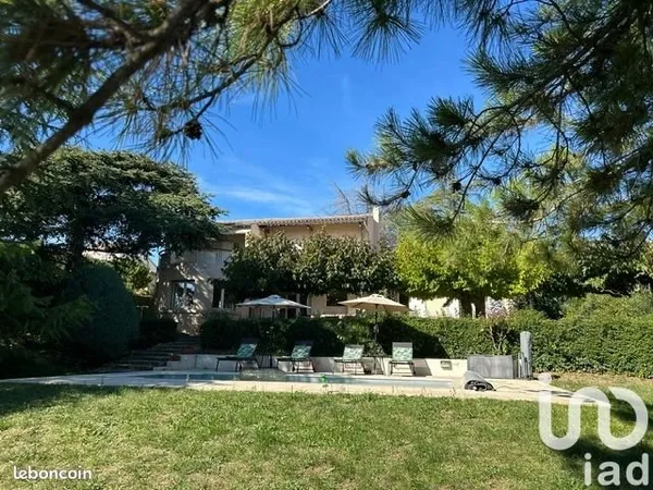 Maison 6 pièces 180 m²