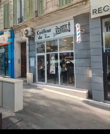 Salon de coiffure à vendre