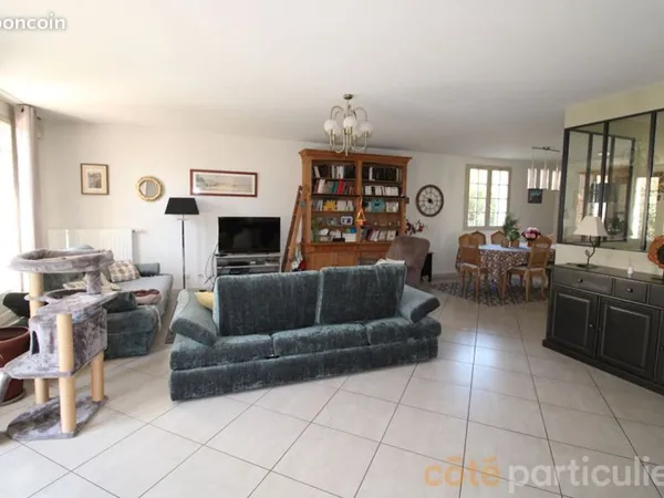 Maison 8 pièces 228 m²