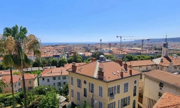 NICE CIMIEZ - MAGNIFIQUE 3 PIECES AVEC TERRASSE VUE PANORAMIQUE