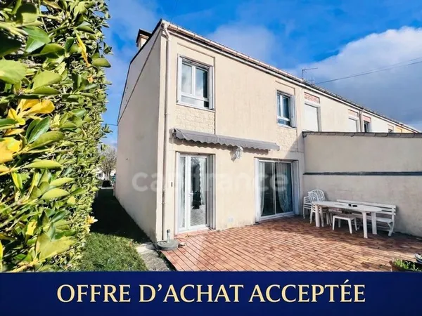 MAISON 4 CHAMBRES AVEC JARDIN CLOS ET STATIONNEMENT