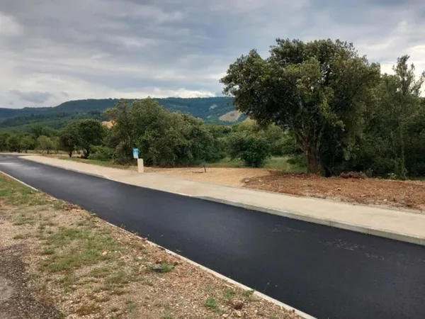Terrain 1311 m²
