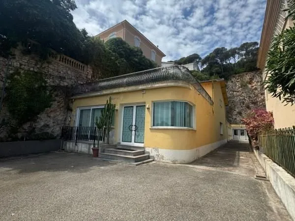 Maison 700 m² Nice