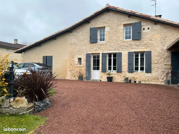 Maison familiale style campagnard ,pierres et moellons,166m2