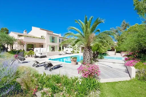 Villa 7 pièces 540 m²