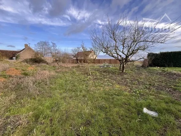 Terrain constructible de 776 m²