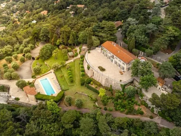 Maison de luxe 25 pièces 1600 m²