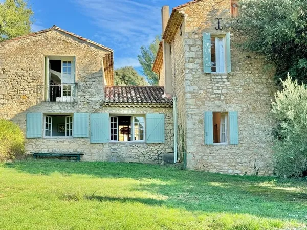 Un mas provençale au coeur des Dentelles de Montmirail