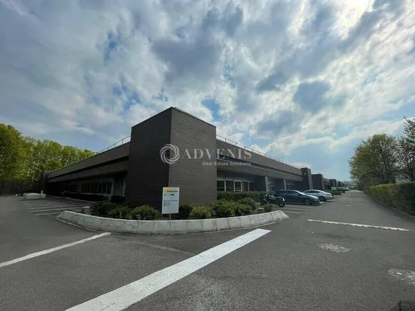 Bureaux 2027 m²