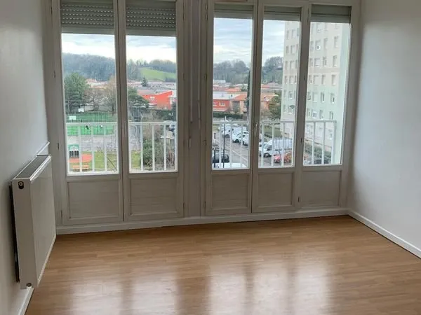 Appartement F4 Meyzieu