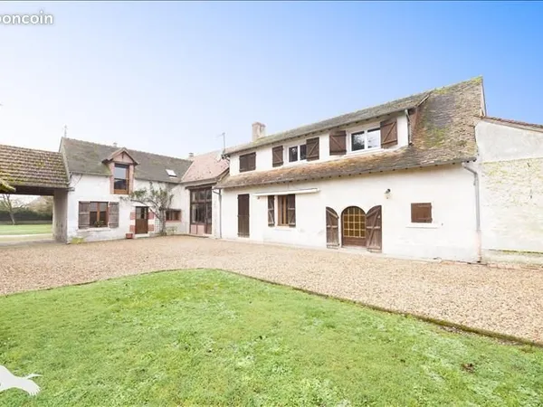 Ferme 8 pièces 328 m²
