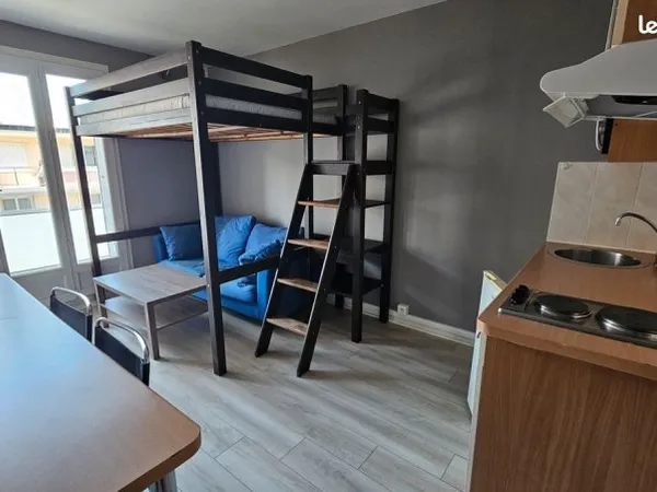 Appartement Location Clermont-Ferrand 1p 18m² 425€