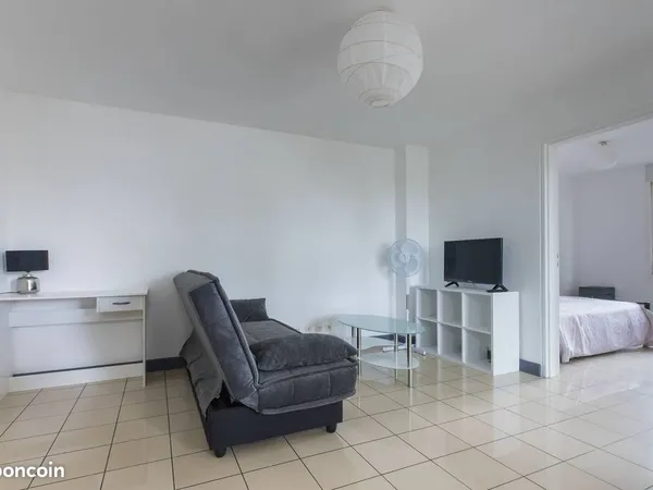 T3 meublé - location 1 à 3 mois - tout compris (eau, électricité et internet wifi)