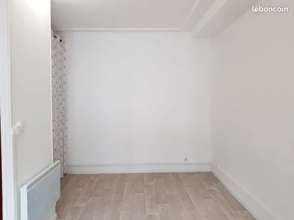 🏡 Studio 20 m² - 405 / mois - Centre-ville - Disponible immédiatement