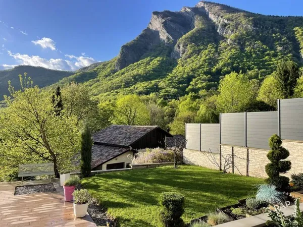 Maison 5 pièces 150 m²