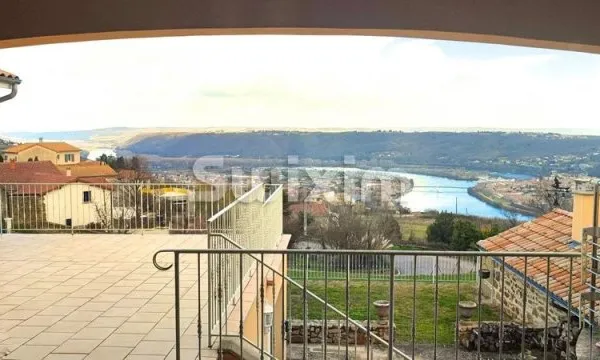 Vue panoramique et calme absolu